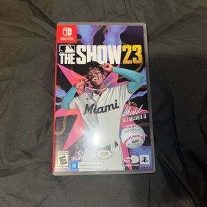 Used like new. The show 23 Nintendo switch baseball game.